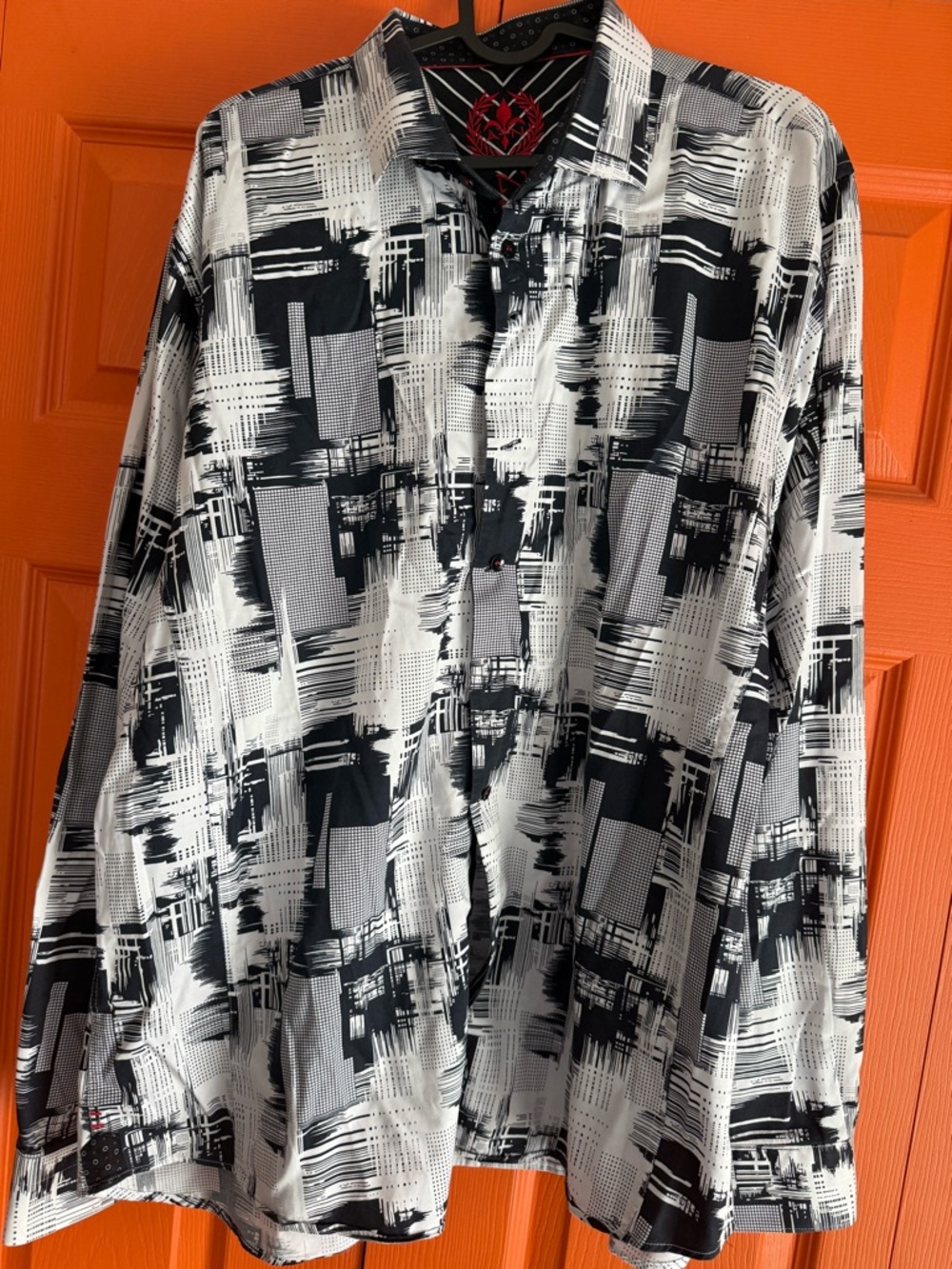 🏙️ Men’s AU NOIR Shirt – Size L-Black & White Abstract Print Button-Up Shirt